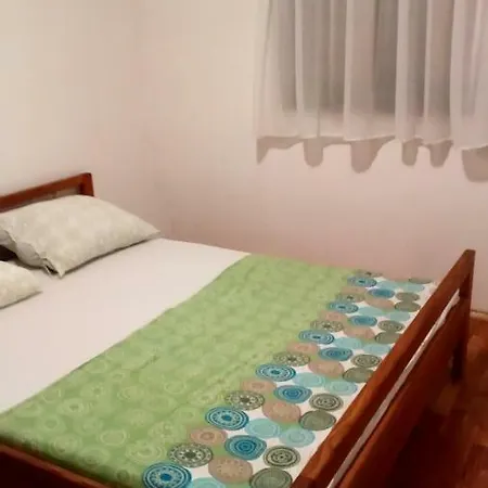 Apartment Ruzmarin *